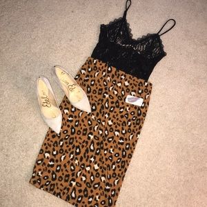 Forever 21 leopard skirt